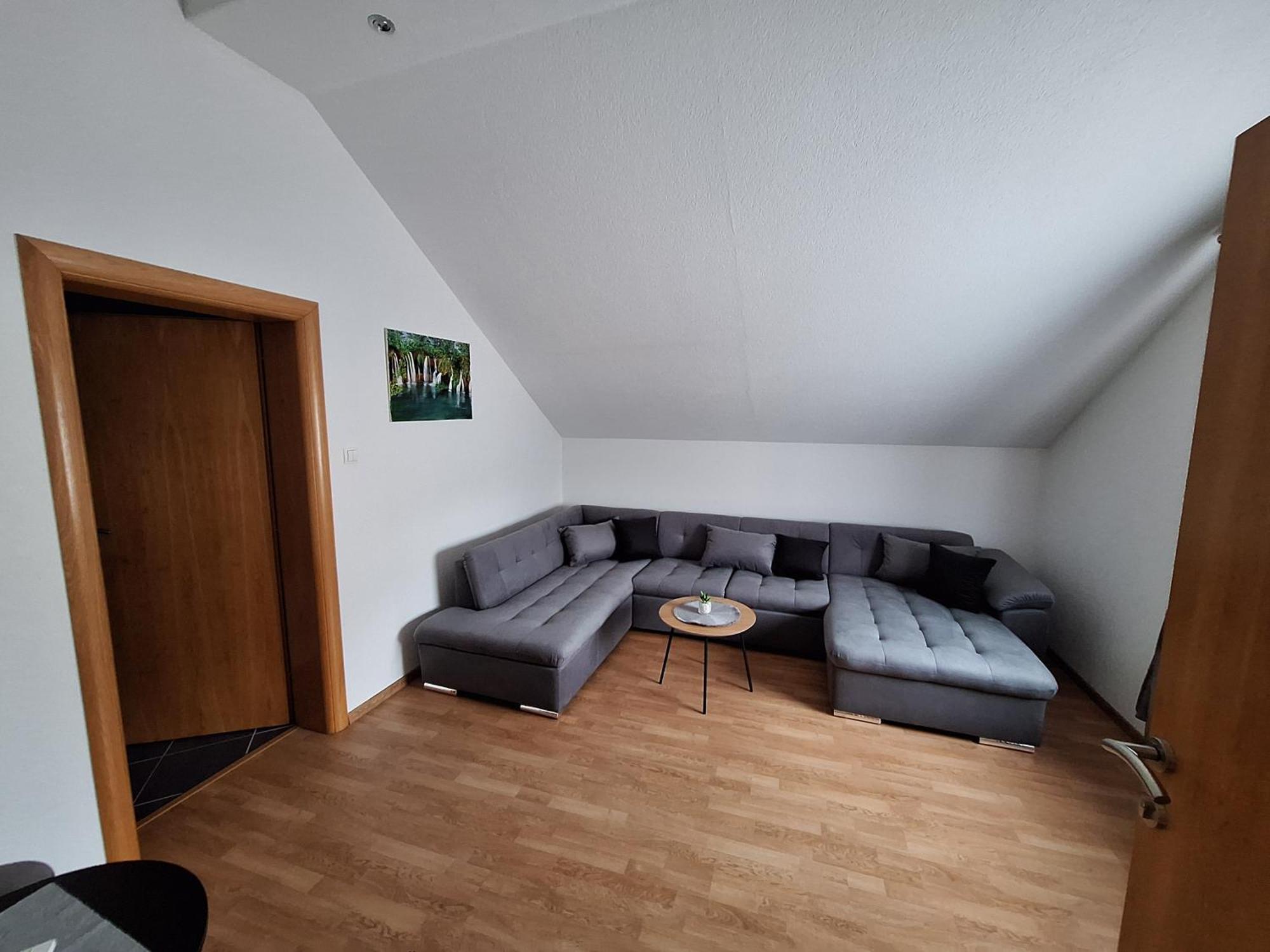 Guesthouse Miha Rakovica Eksteriør billede